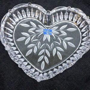 Etched glass Studio Nova heart shape bowl candy or serving dish- Japan